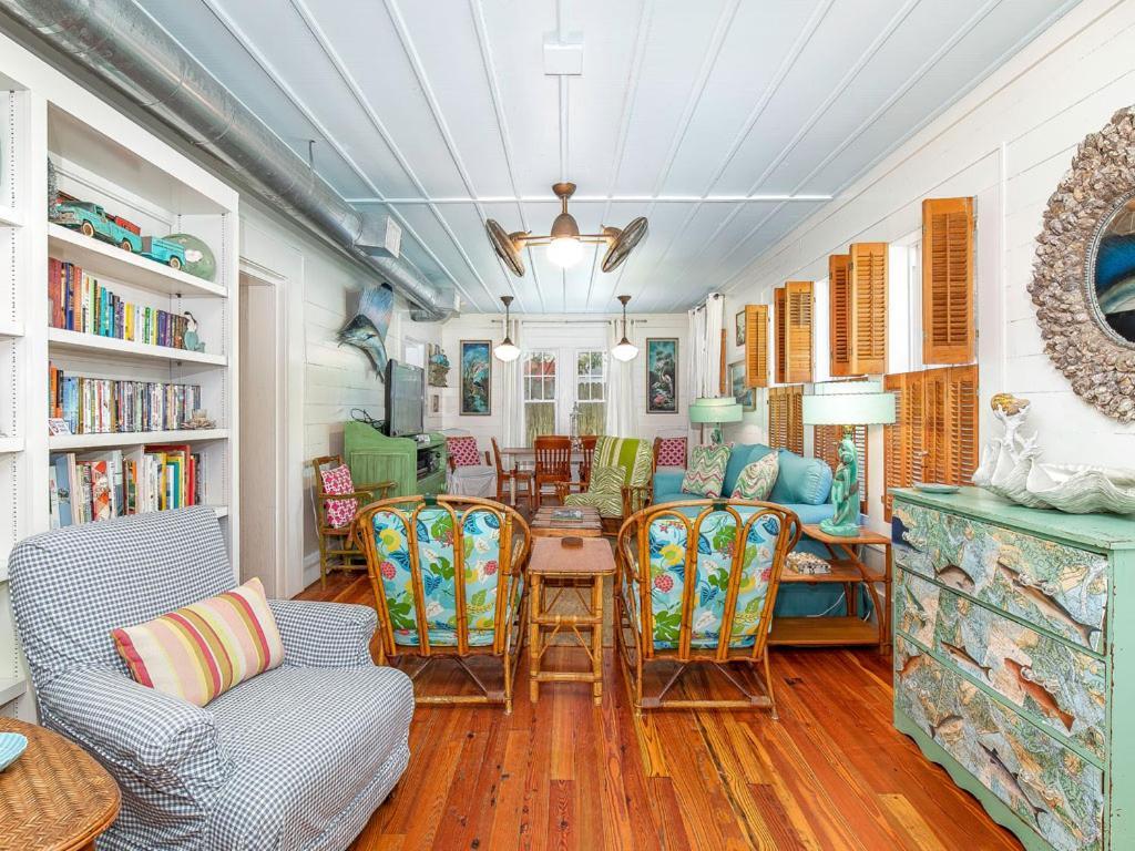 Breeze Inn Tybee Island Extérieur photo