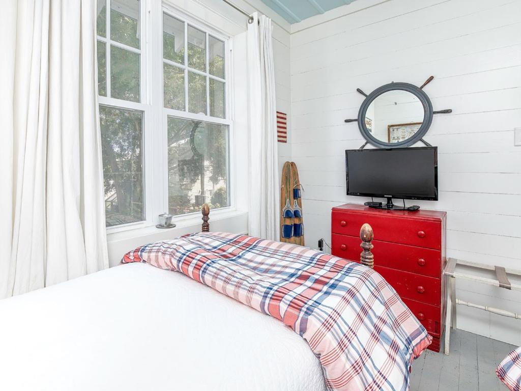 Breeze Inn Tybee Island Extérieur photo