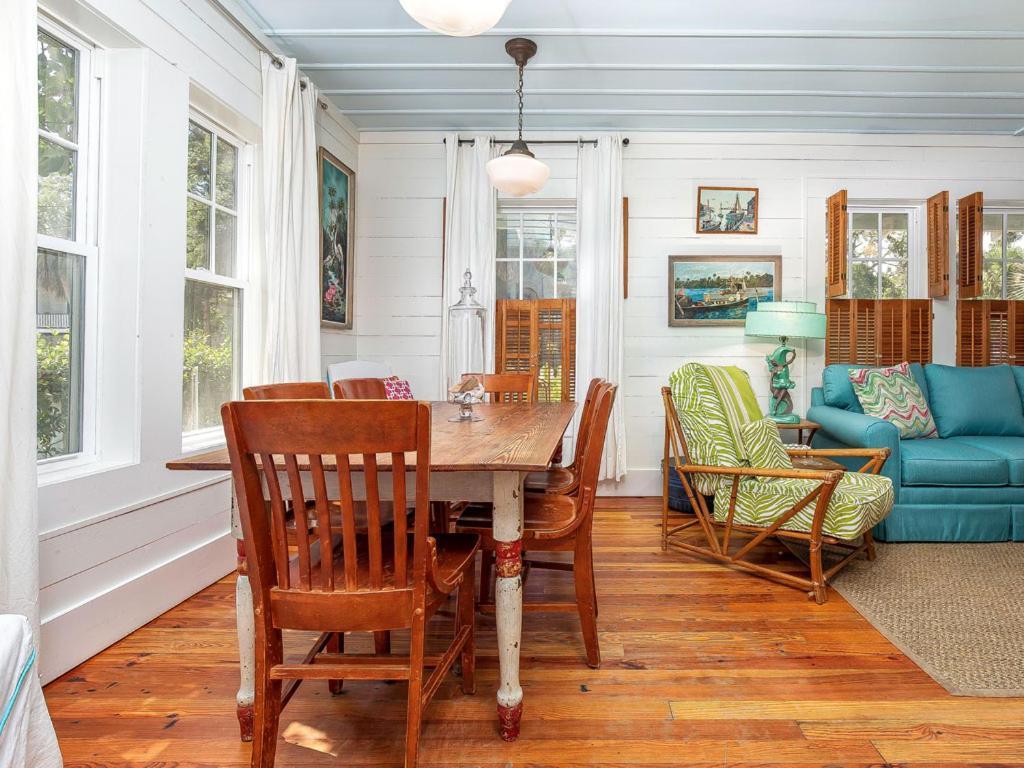 Breeze Inn Tybee Island Extérieur photo