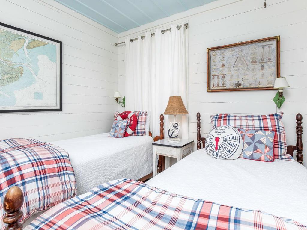 Breeze Inn Tybee Island Extérieur photo