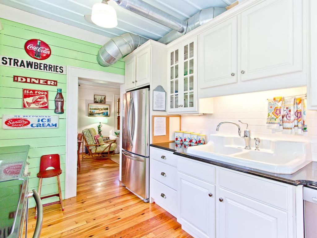 Breeze Inn Tybee Island Extérieur photo