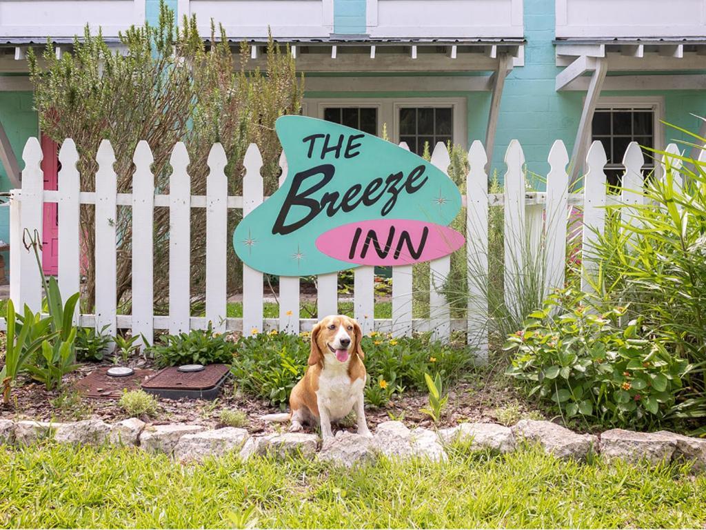 Breeze Inn Tybee Island Extérieur photo