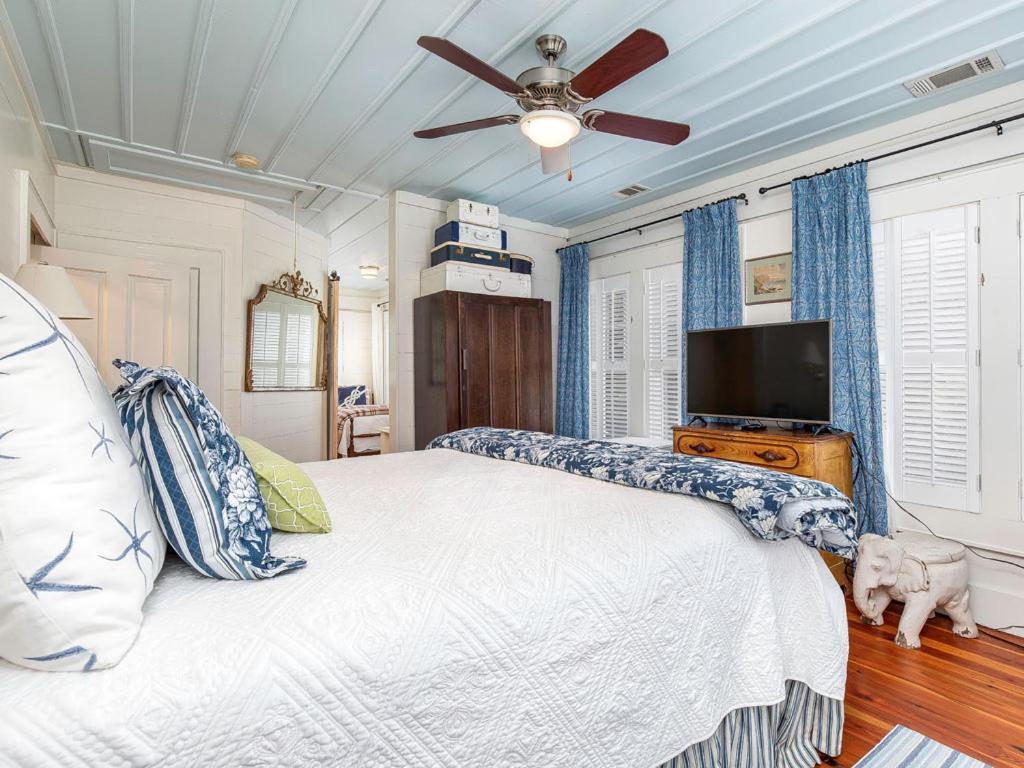 Breeze Inn Tybee Island Extérieur photo